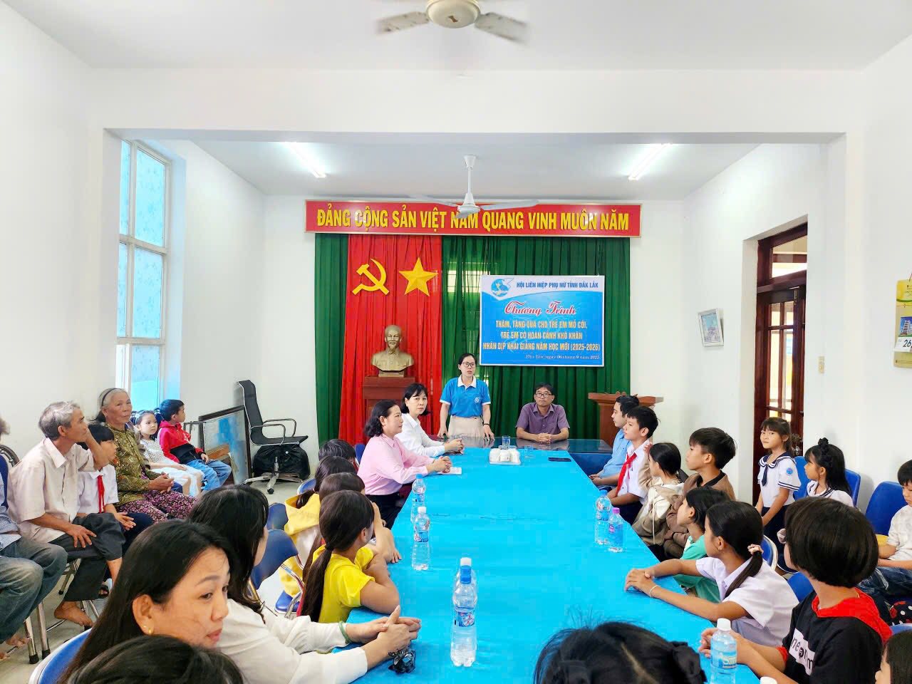 hình 1.jpg