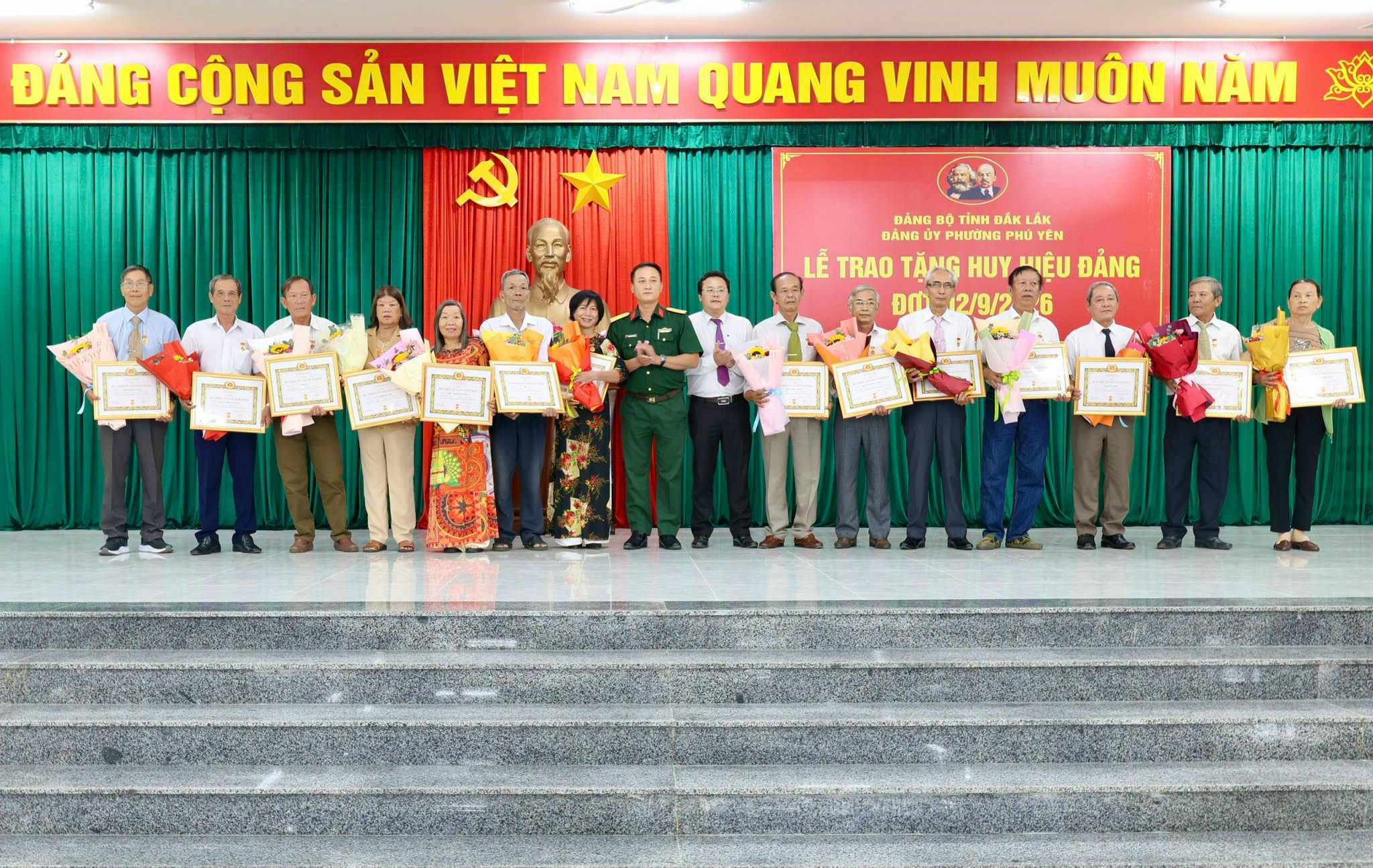 dang.aPhuong.jpg