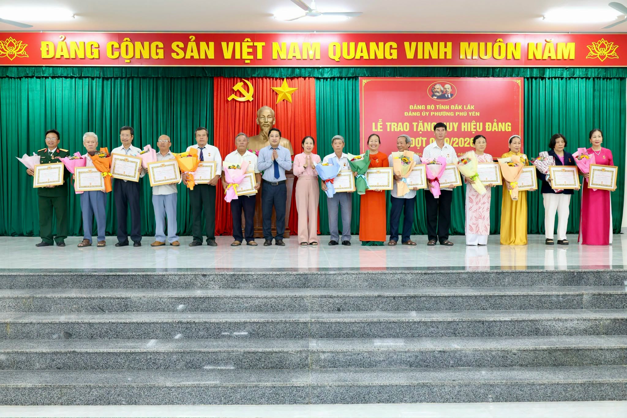 dang.cphuong.jpg