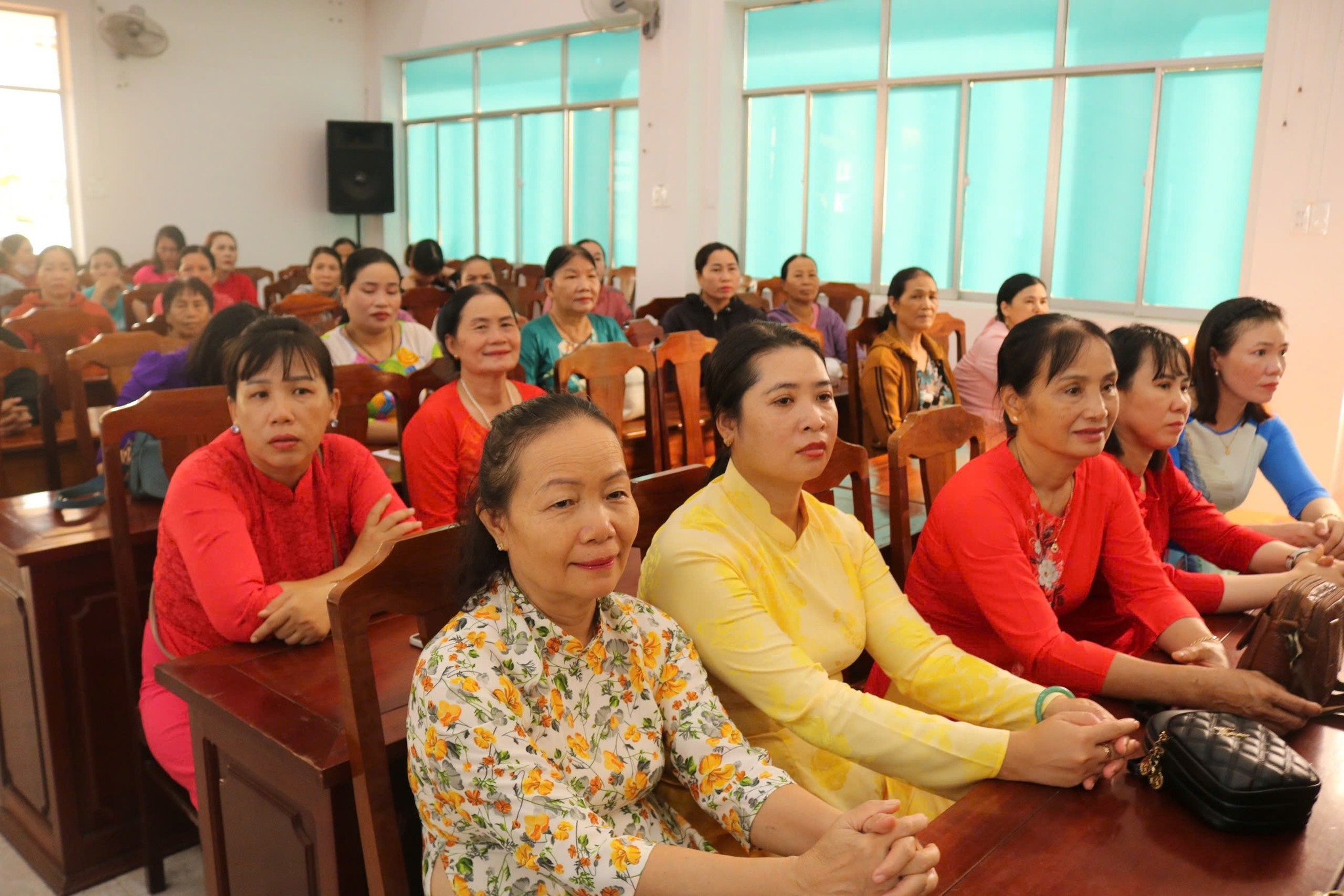 hình 4.jpg