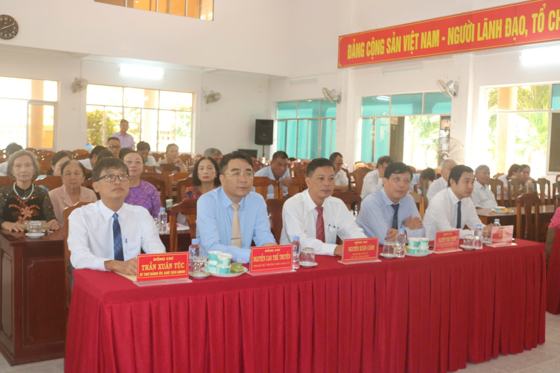 hình 3.jpg